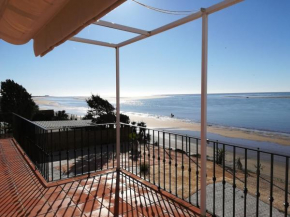 Independent Villa Straight at the Beachfront, Nuevo Portil